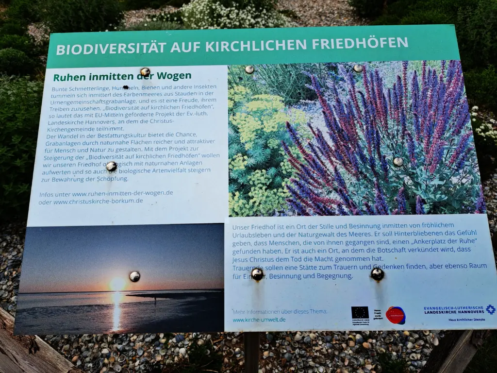 Hinweistafel mit Informationen zum Projekt
