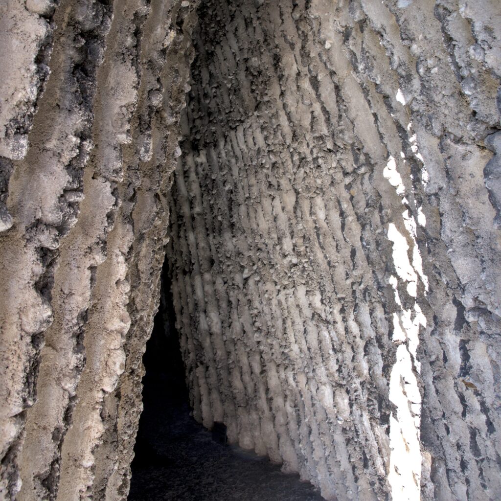 Baumstruktur der Wände im Eingang